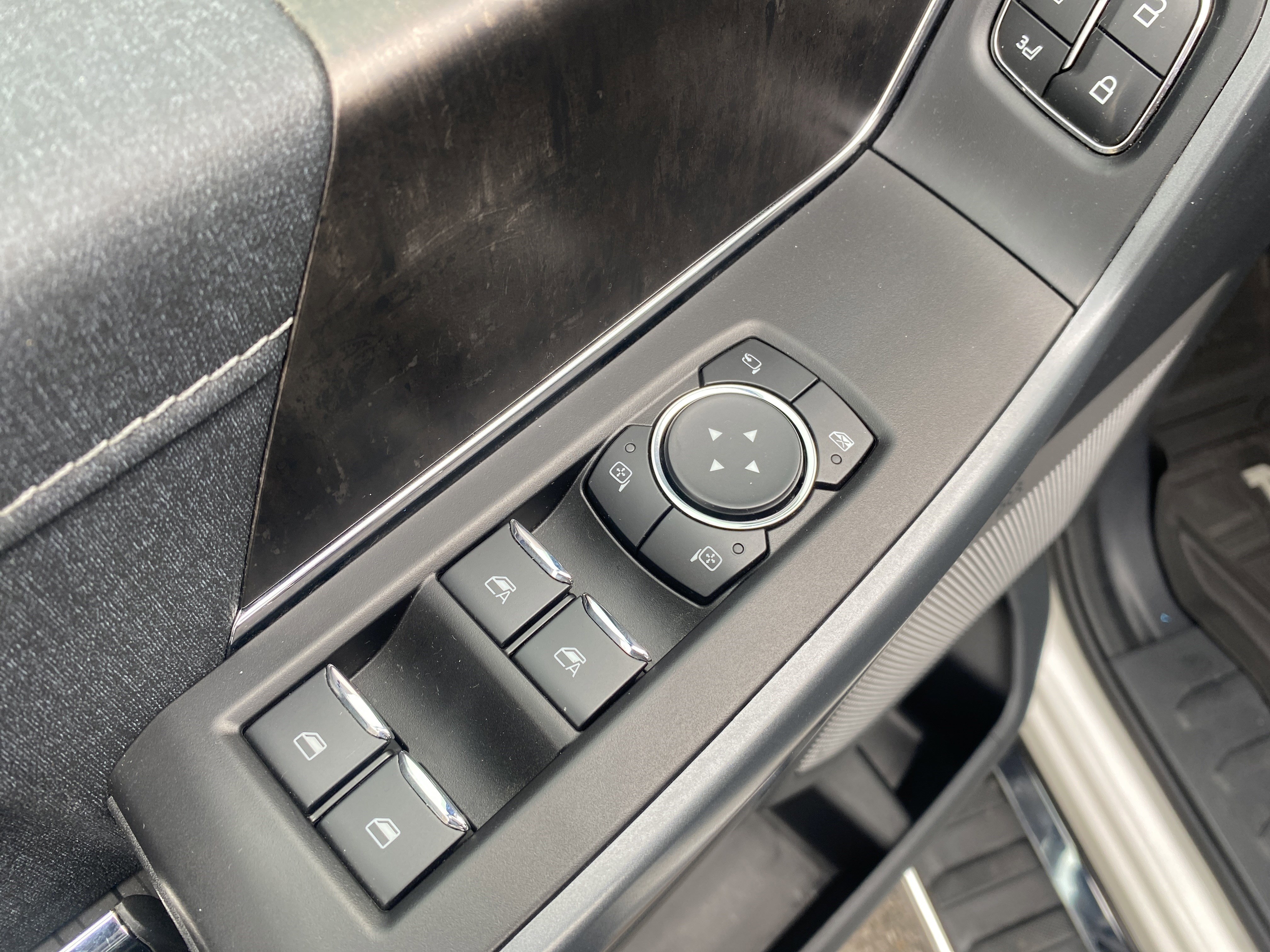 Used 2021 Ford F150 Lariat AWD/4WD image 19