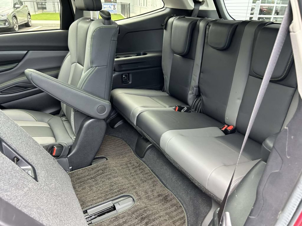 Used 2023 Subaru Ascent Onyx Edition AWD/4WD image 11