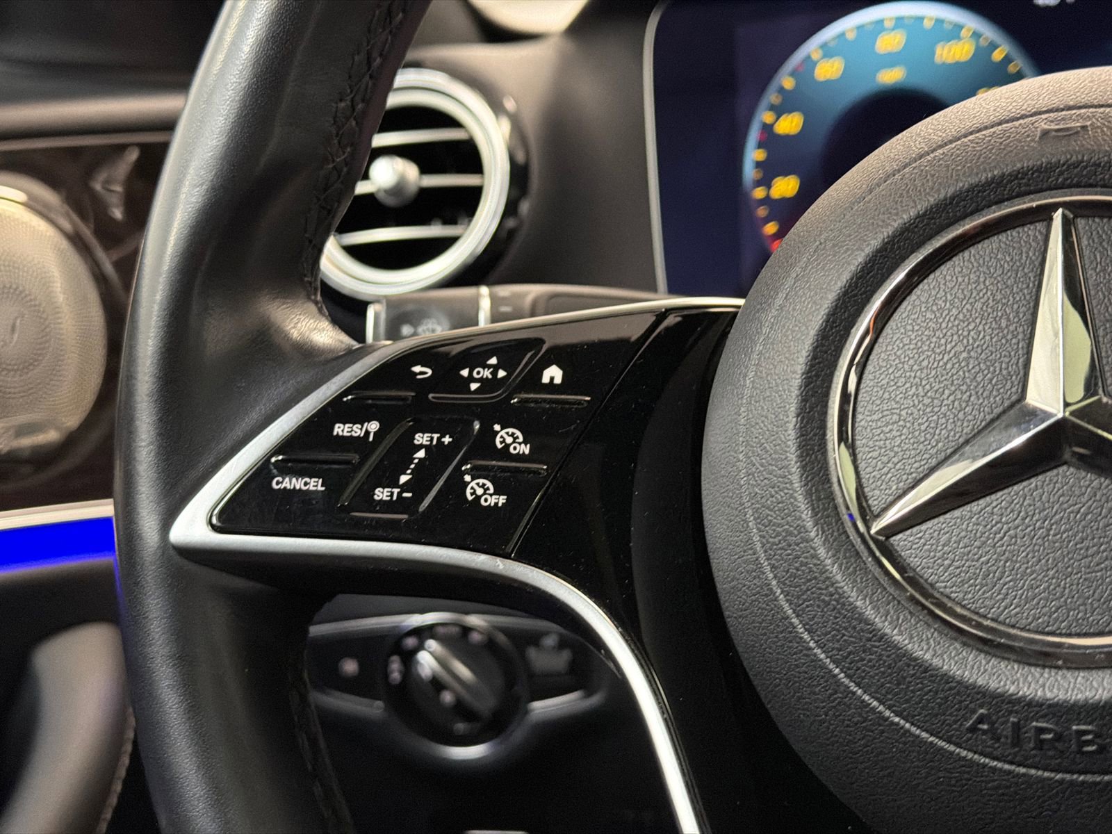 Used 2023 Mercedes-Benz E 350 4MATIC Sedan image 24