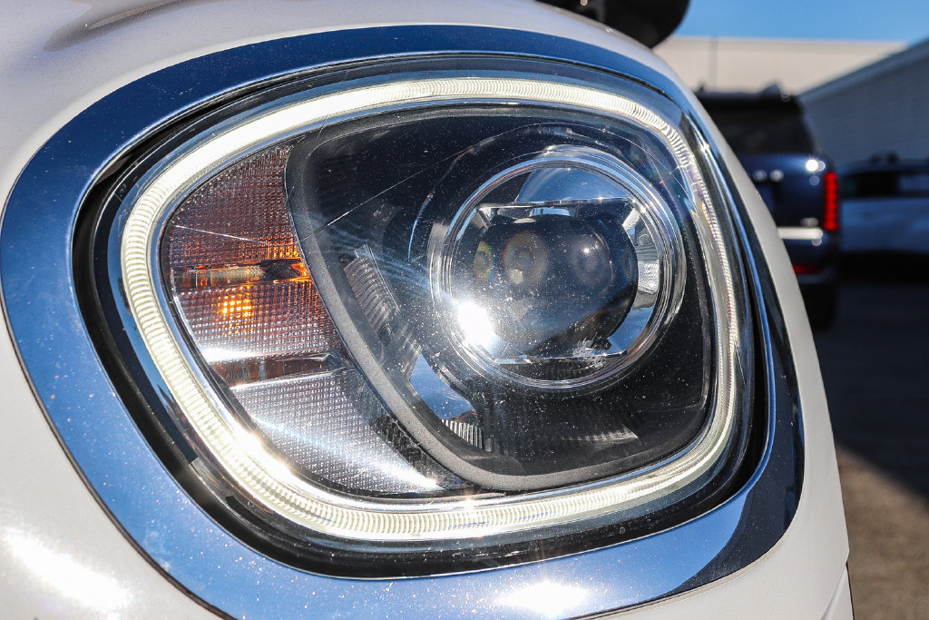 Used 2018 MINI Cooper Countryman S FWD image 4