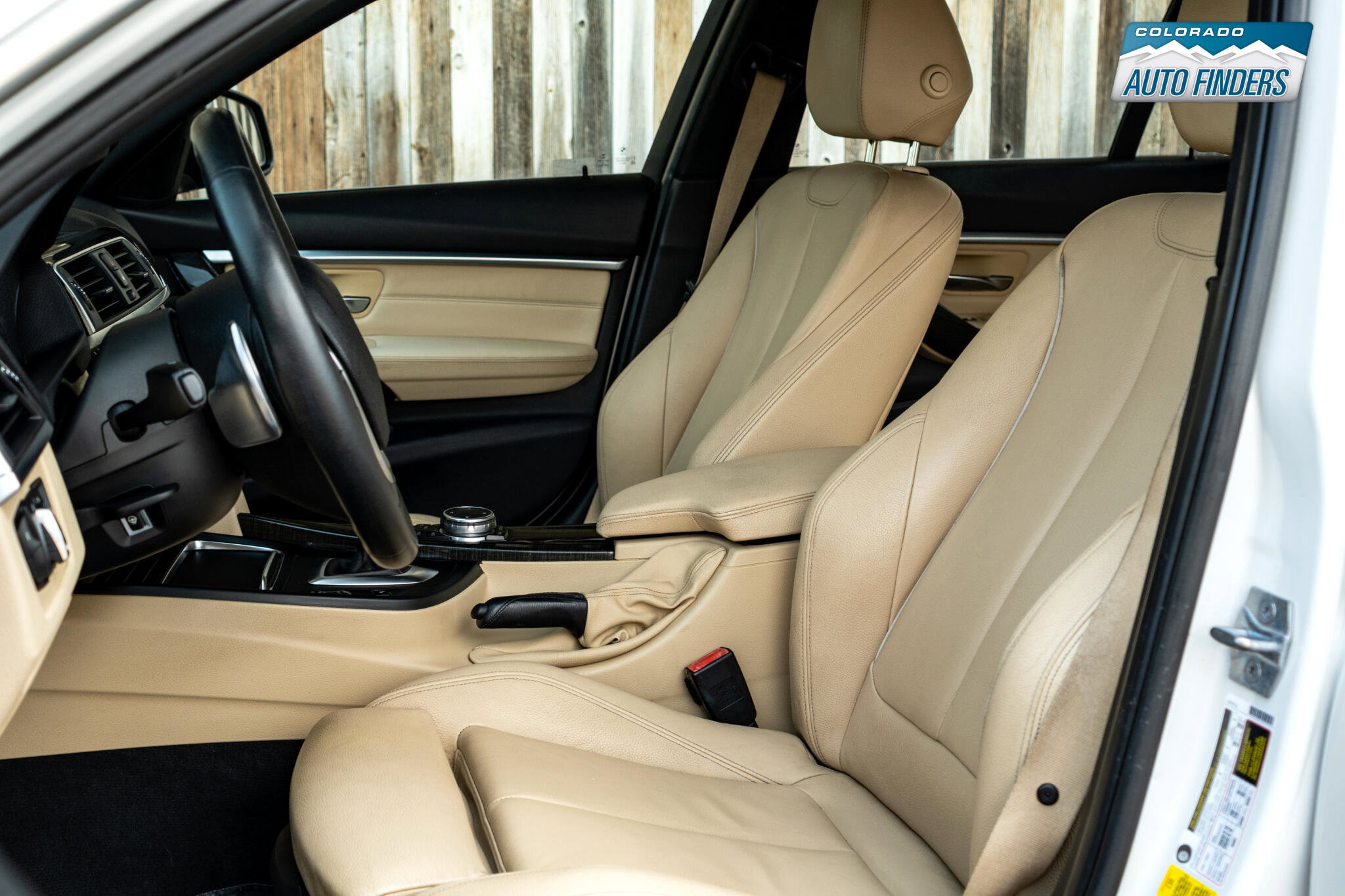 Used 2017 BMW 330i xDrive Wagon image 12