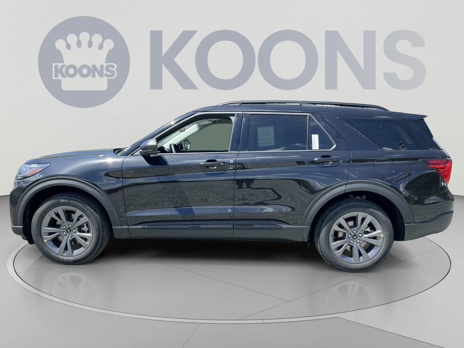 New 2026 Ford Explorer Active w/ Active Comfort Package AWD/4WD image 2