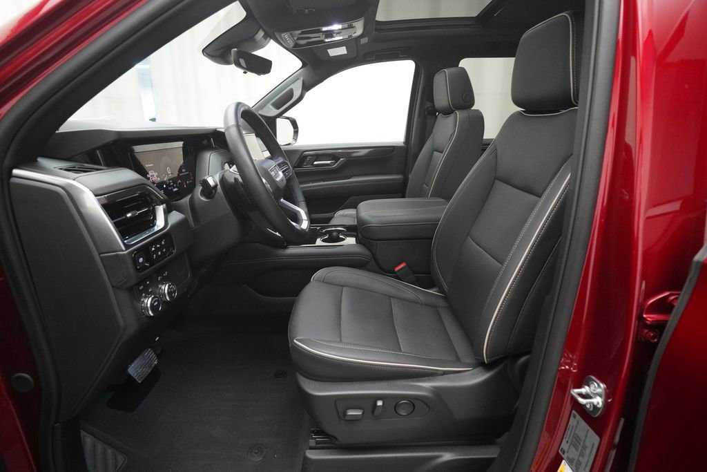 Used 2025 GMC Yukon Elevation w/ LPO, Elevation Black Package image 7