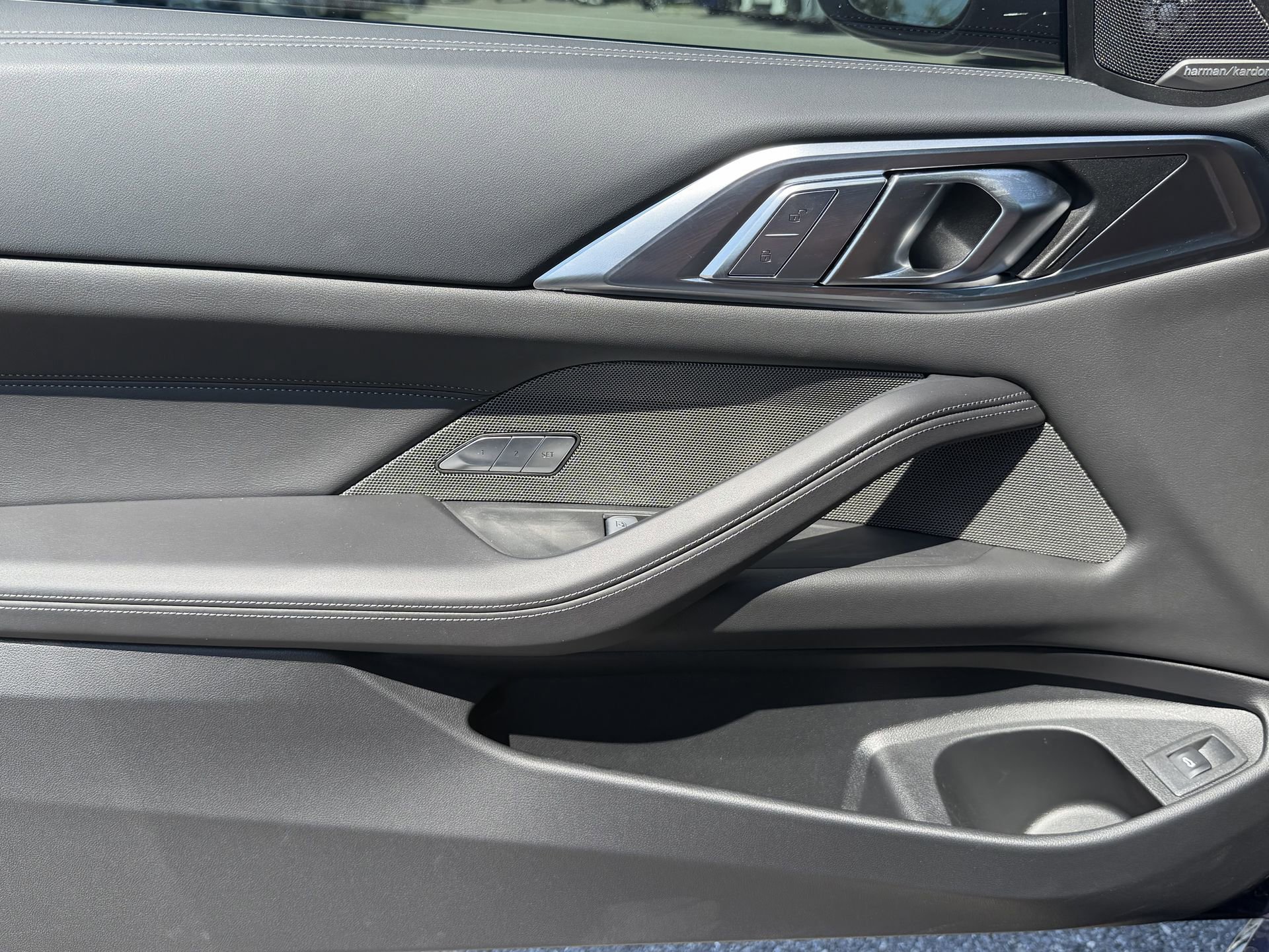 Used 2026 BMW M4 Coupe w/ Executive Package image 22