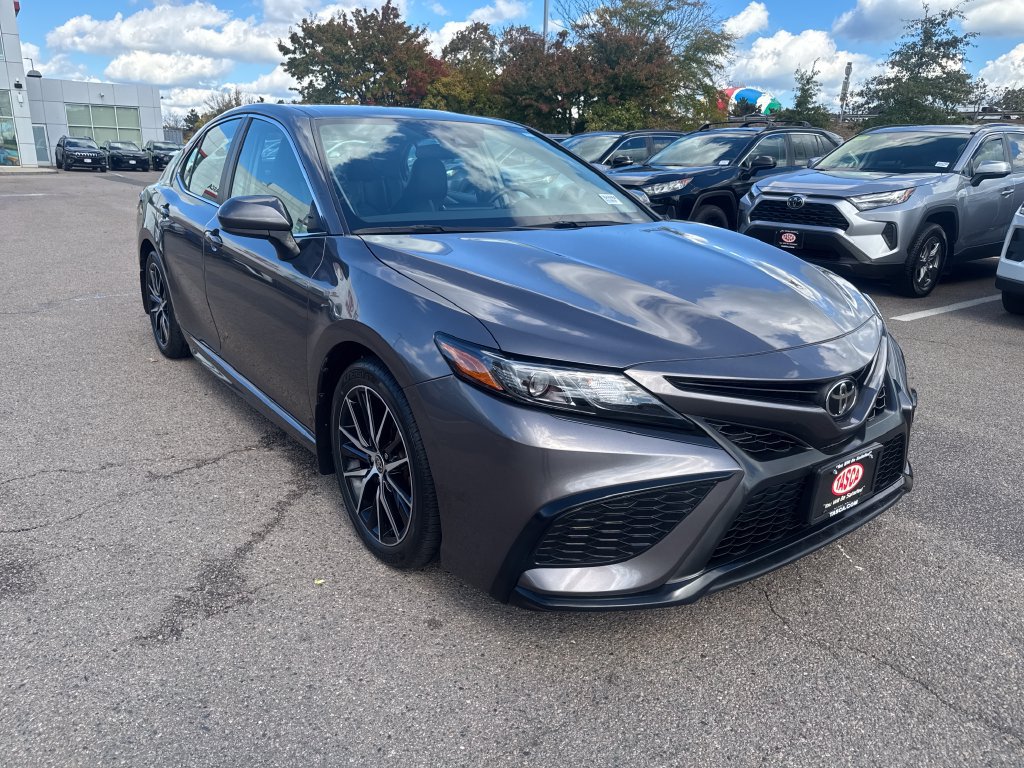 Used 2021 Toyota Camry SE AWD/4WD image 9