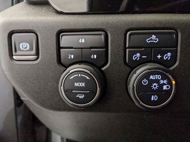 Used 2025 Chevrolet Silverado 2500 LT w/ Convenience Package AWD/4WD image 12