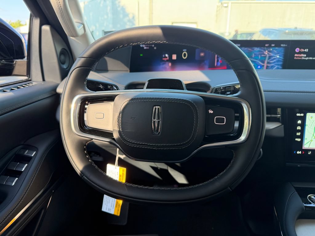 New 2027 Lincoln Navigator L Premier AWD/4WD image 10