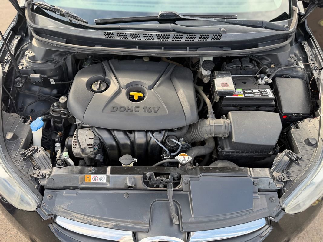 Used 2013 Hyundai Elantra GLS w/ Preferred Pkg FWD image 20