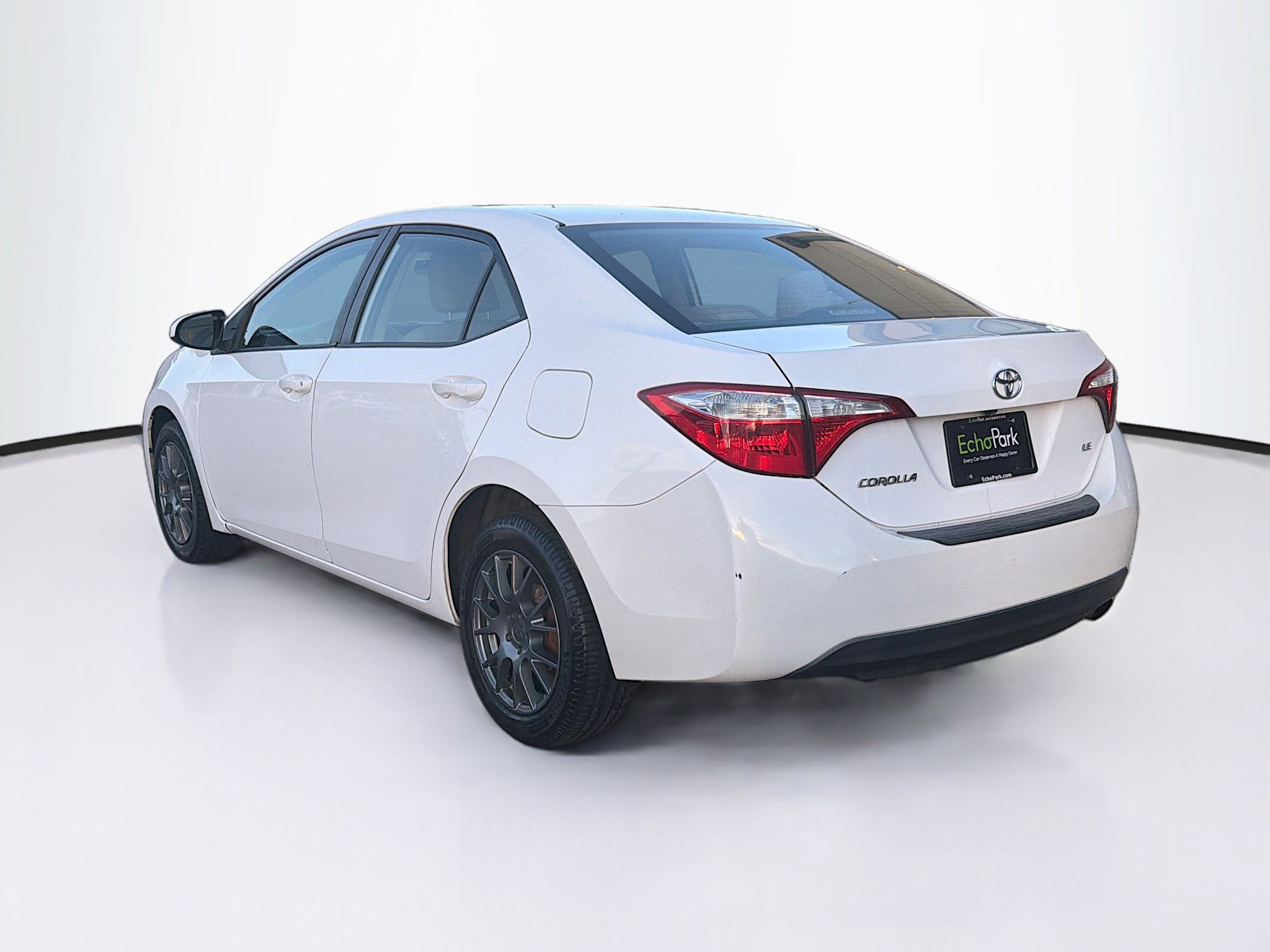 Used 2014 Toyota Corolla LE FWD image 5