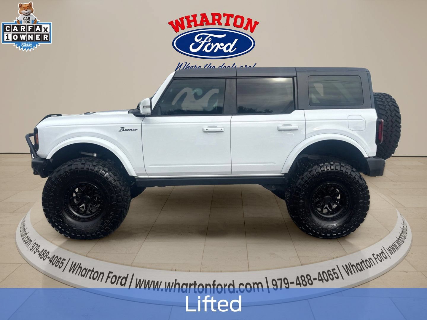 Used 2025 Ford Bronco Outer Banks AWD/4WD image 3