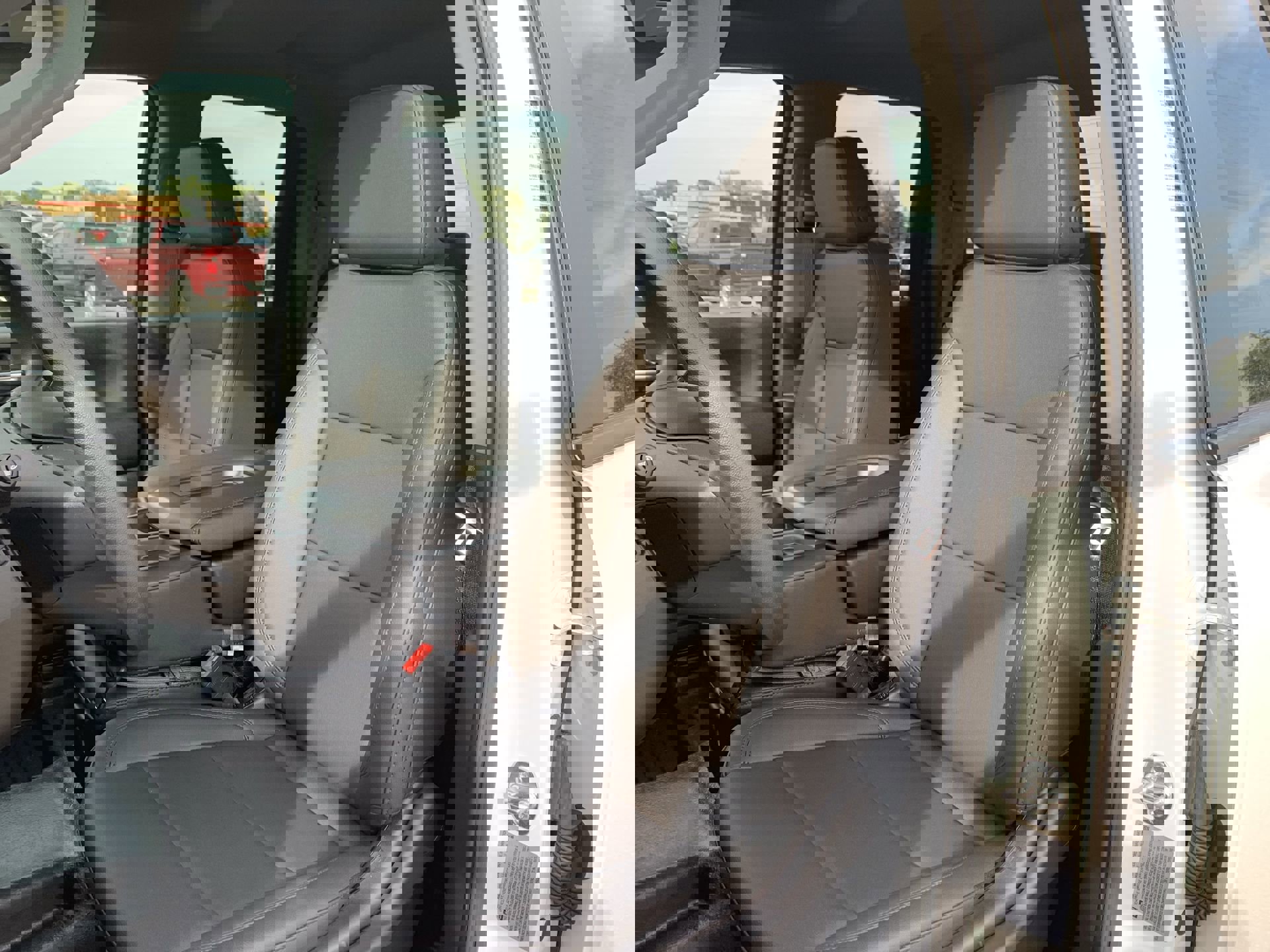 New 2025 GMC Sierra 2500 Pro w/ Convenience Package image 4