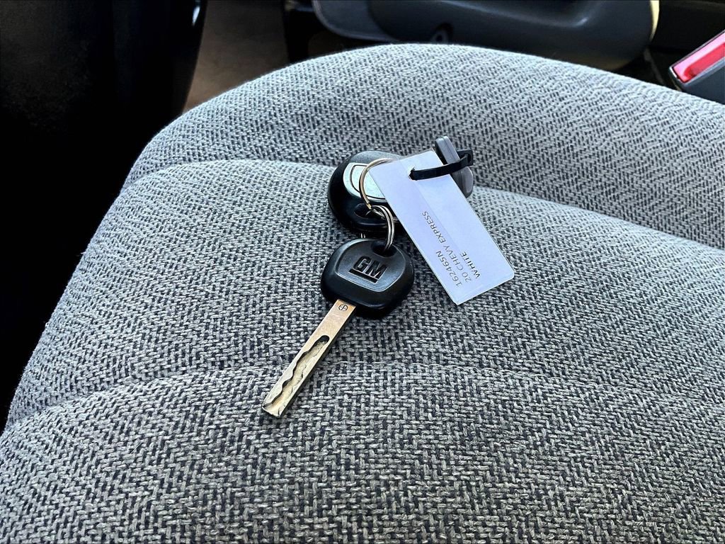 Used 2020 Chevrolet Express 3500 LT w/ LT Preferred Equipment Group image 9