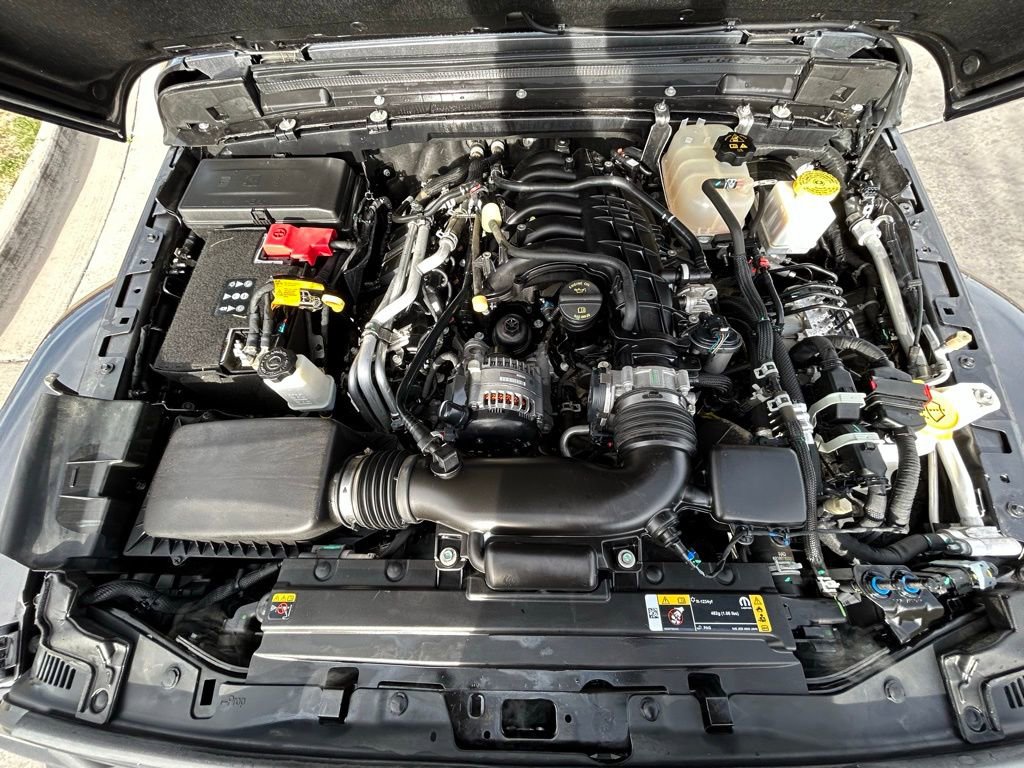 Used 2022 Jeep Gladiator Sport image 32