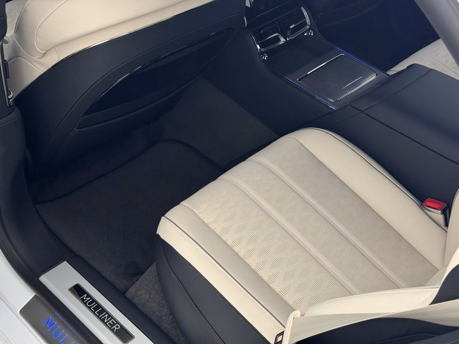 New 2026 Bentley Flying Spur Plug-In Hybrid AWD/4WD image 18