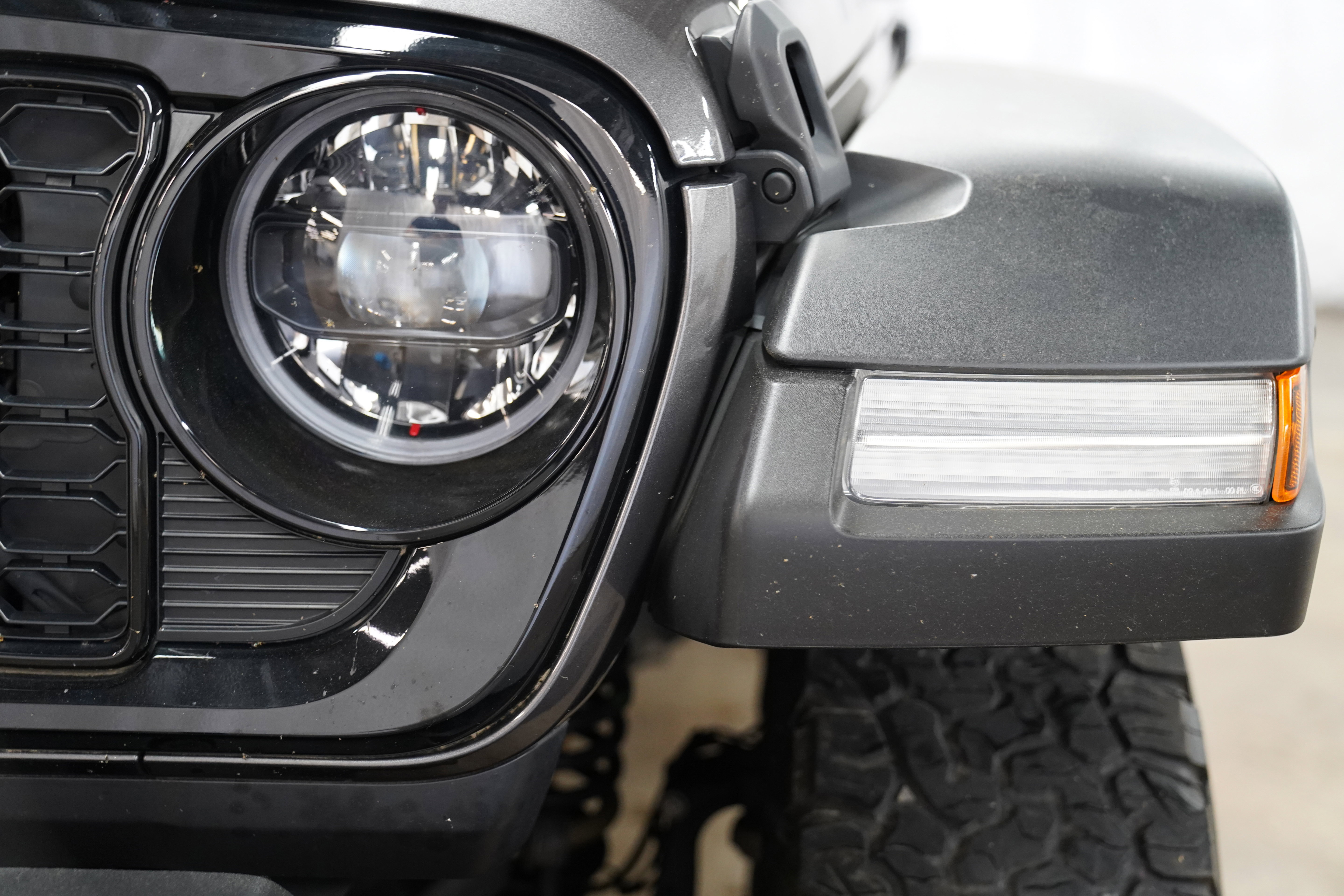Used 2024 Jeep Wrangler Unlimited AWD/4WD image 14