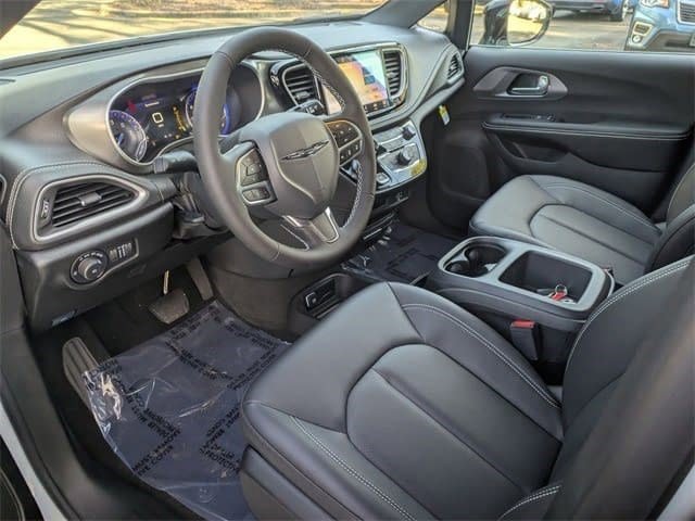 New 2026 Chrysler Pacifica Select FWD image 9