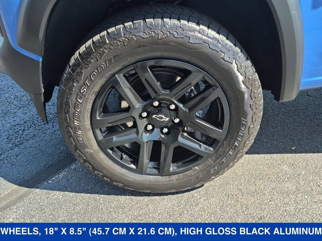 Used 2025 Chevrolet Colorado Trail Boss AWD/4WD image 9