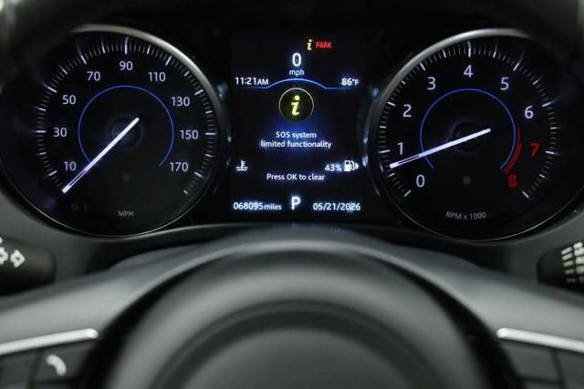 Used 2020 Jaguar F-PACE Premium AWD/4WD image 12