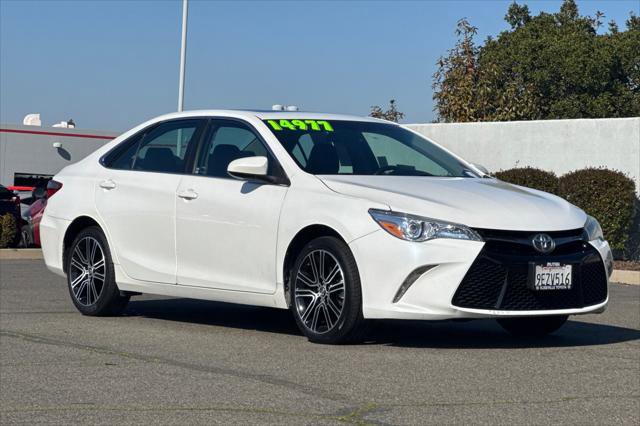 Certified 2016 Toyota Camry SE image 5