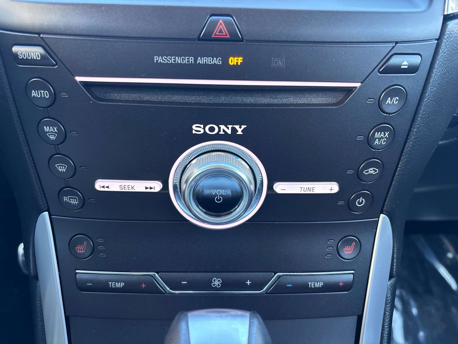 Used 2018 Ford Edge Sport w/ Technology Package image 24