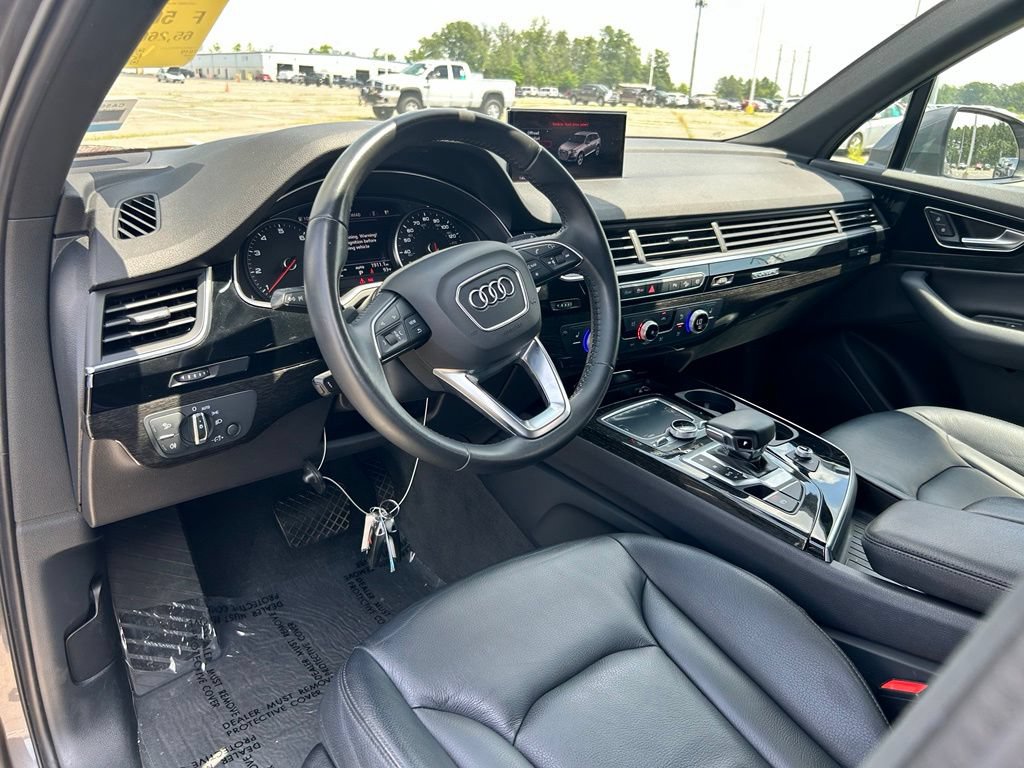 Used 2019 Audi Q7 3.0T Premium AWD/4WD image 9