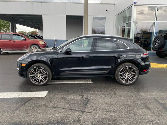 Used 2024 Porsche Macan image 6