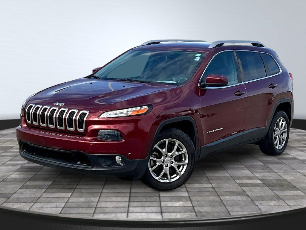 Used 2018 Jeep Cherokee Latitude Plus FWD image 1