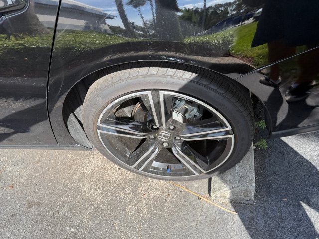 Used 2025 Honda Accord Sport image 11