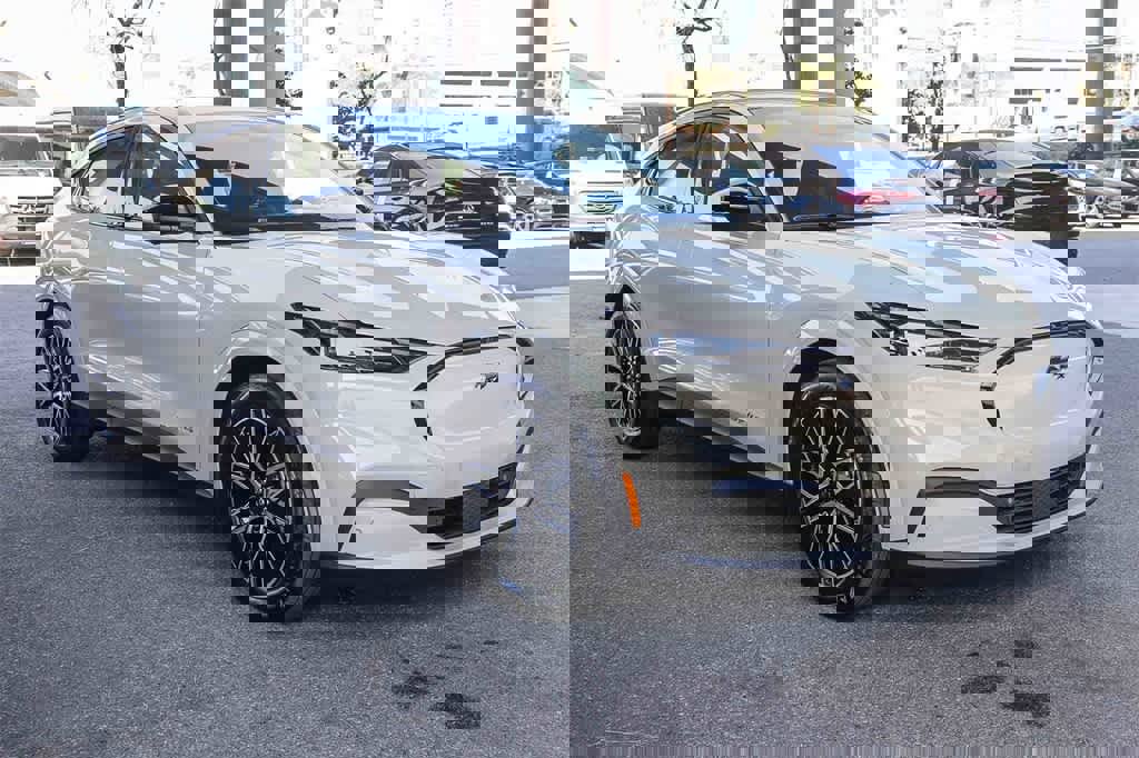New 2025 Ford Mustang Mach-E Premium image 3