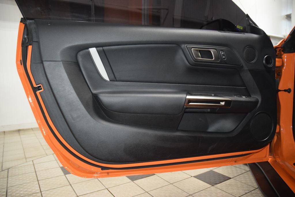 Used 2021 Ford Mustang Shelby GT500 w/ Technology Package RWD image 44