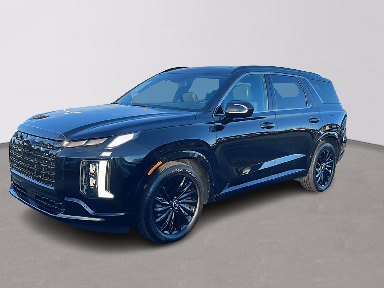 Used 2025 Hyundai Palisade Calligraphy image 3