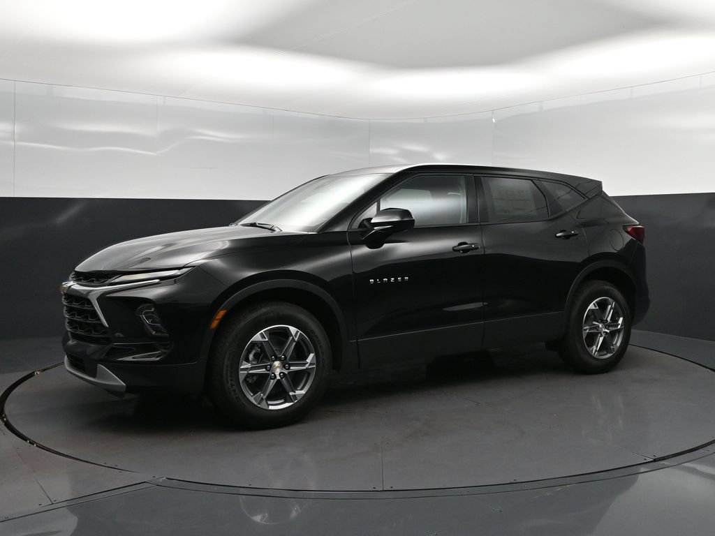 New 2026 Chevrolet Blazer LT FWD image 3