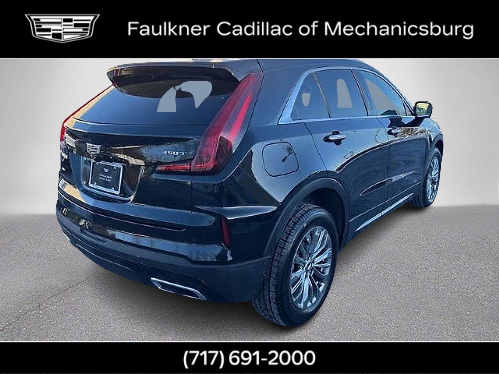 Used 2025 Cadillac XT4 Premium Luxury image 5