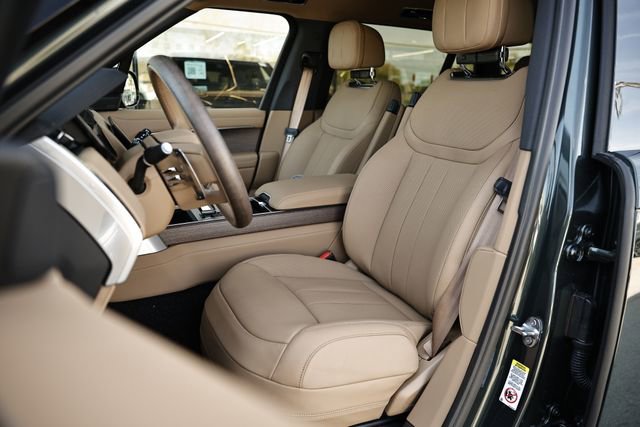 New 2026 Land Rover Range Rover Long Wheelbase SE image 24