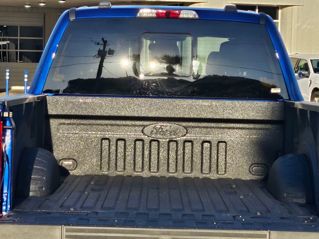 New 2026 Ford F250 Lariat w/ Black Appearance Package image 26