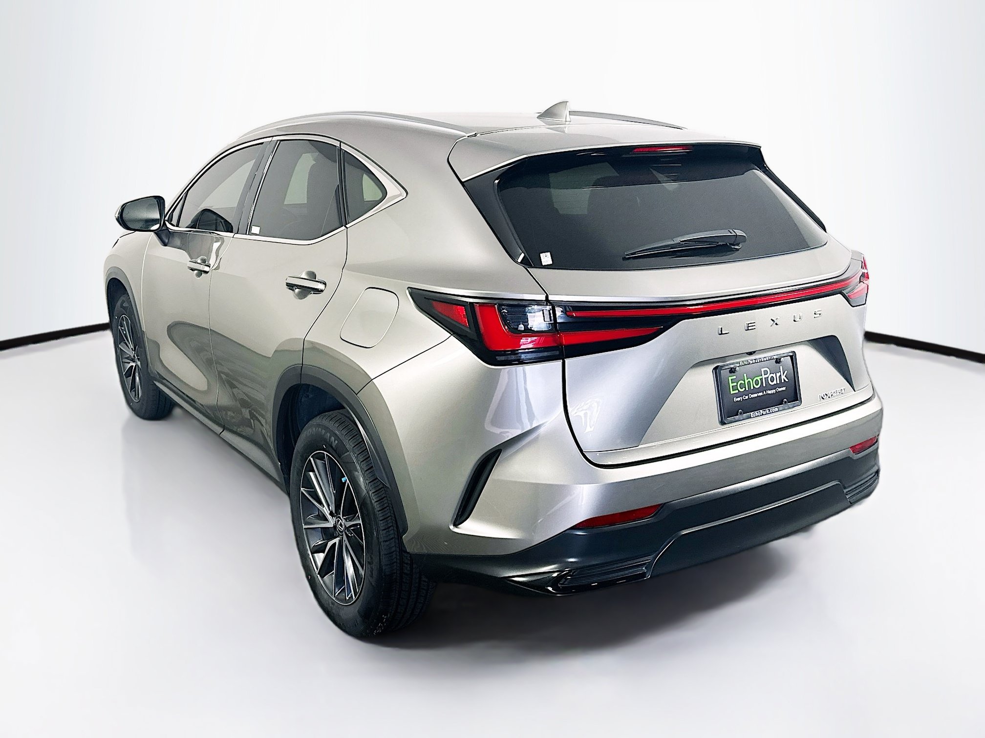 Used 2024 Lexus NX 250 FWD w/ Cold Area Package image 5