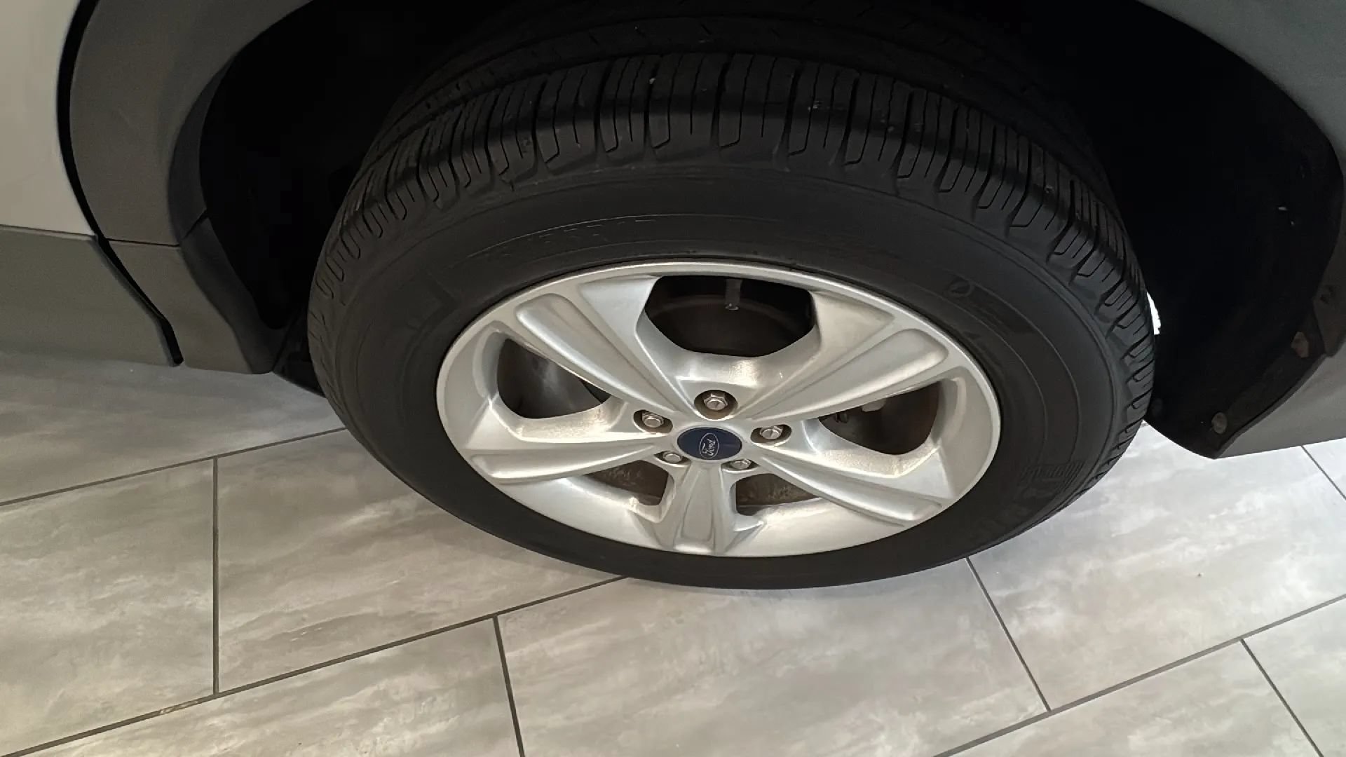 Used 2015 Ford Escape SE FWD image 11