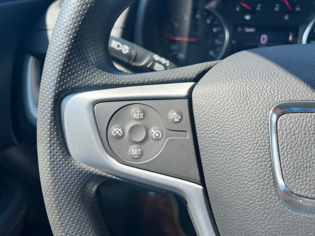 Used 2024 GMC Terrain SLE w/ Driver Convenience Package FWD image 20