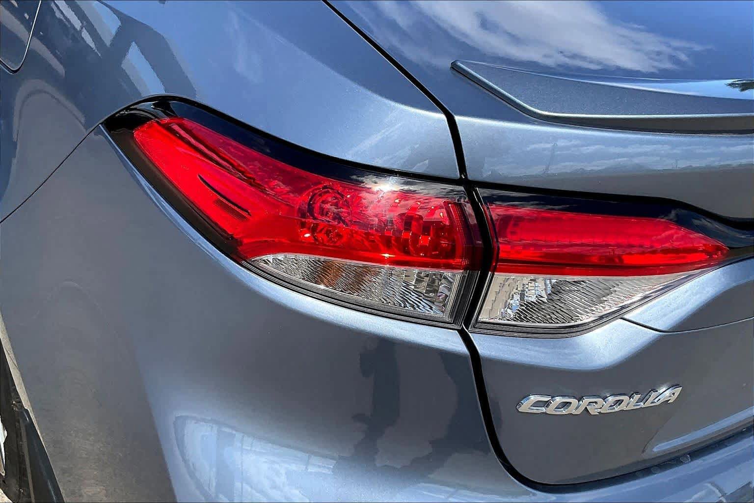 Used 2026 Toyota Corolla SE FWD image 28