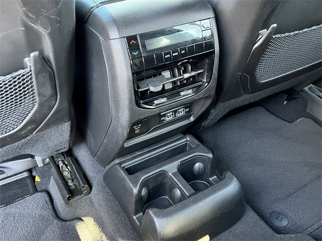 Used 2023 Jeep Grand Cherokee L Laredo image 36