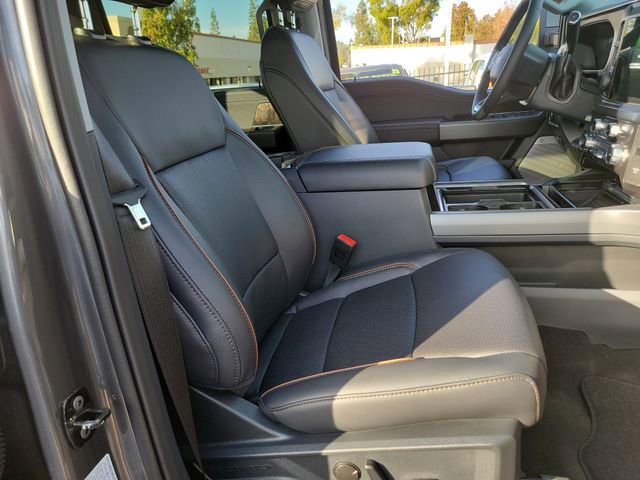 New 2026 Ford F250 Lariat w/ Black Appearance Package image 23