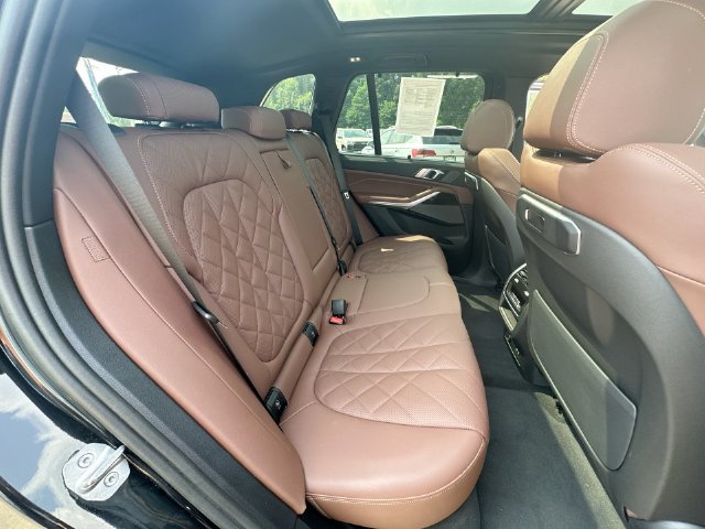 Used 2024 BMW X5 xDrive50e w/ Executive Package AWD/4WD image 31