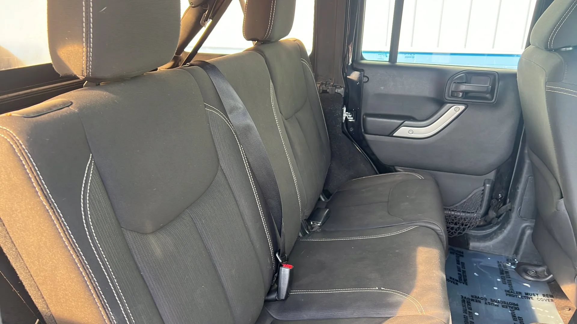 Used 2016 Jeep Wrangler Unlimited Sahara AWD/4WD image 18
