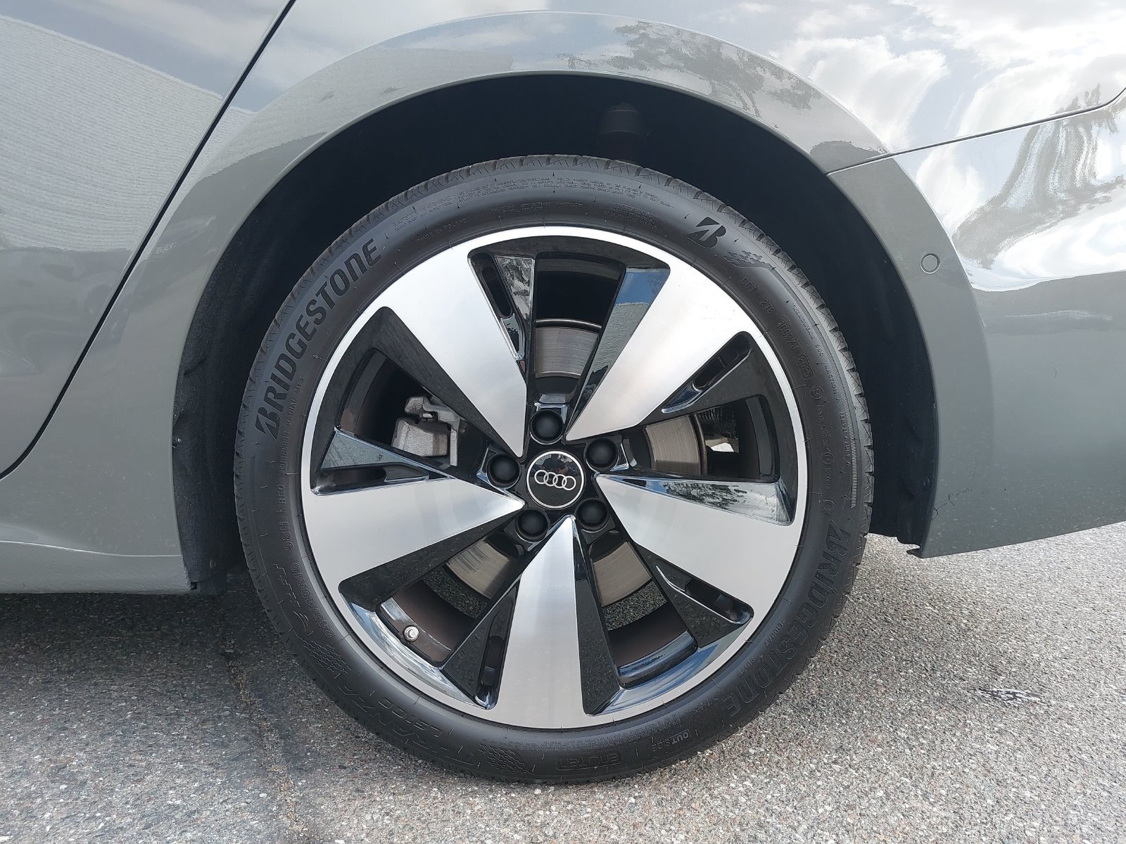 Certified 2025 Audi A5 Prestige w/ 19" Wheel Package AWD/4WD image 37