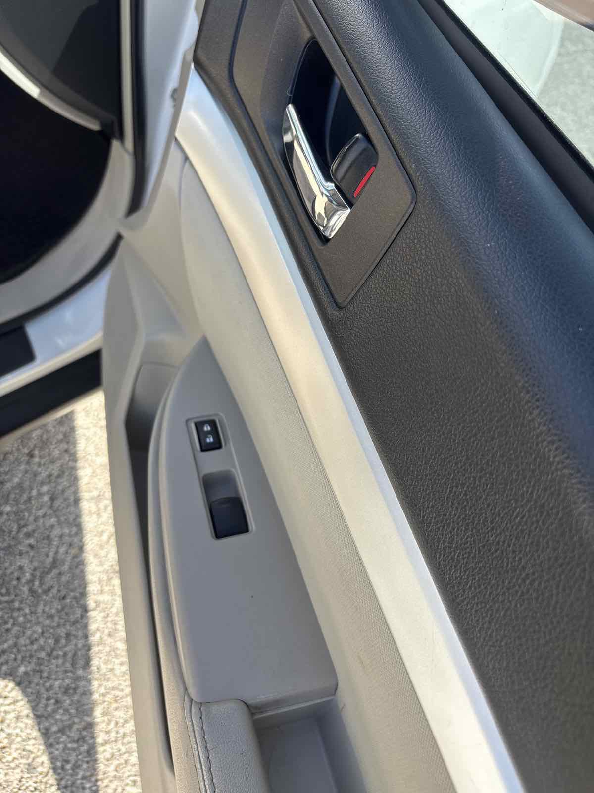 Used 2012 Subaru Outback 2.5i Premium w/ All-Weather Pkg image 17