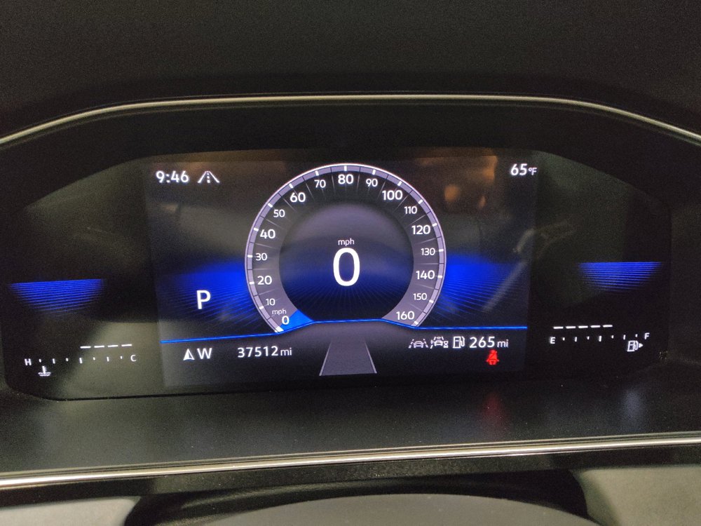 Used 2025 Volkswagen Jetta SE FWD image 23