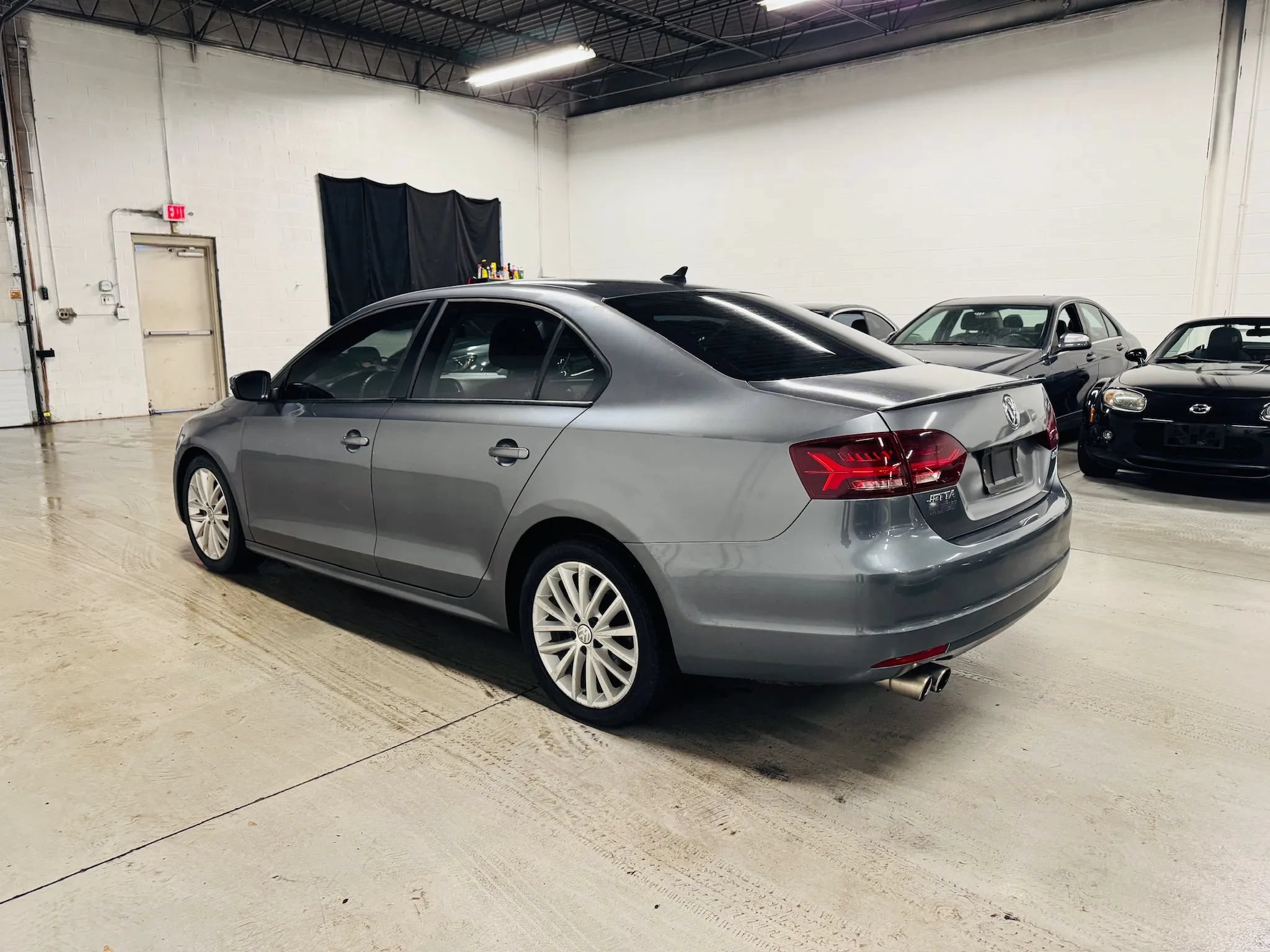 Used 2012 Volkswagen Jetta SEL FWD image 6