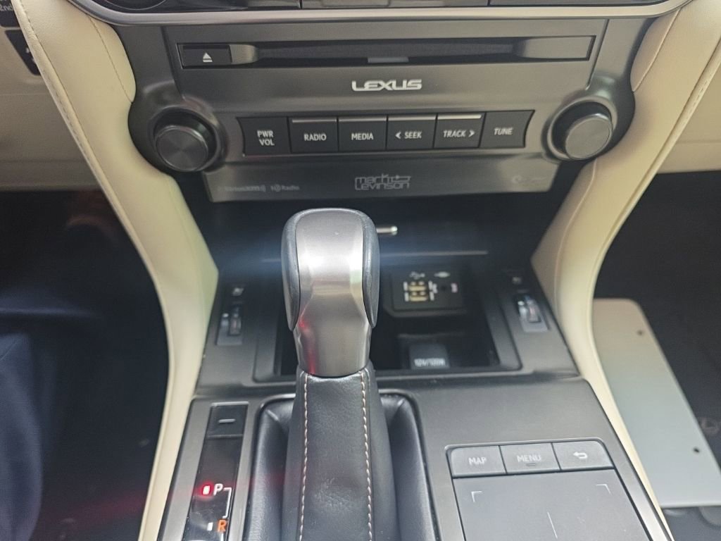 Used 2022 Lexus GX 460 Premium w/ Accessory Package image 25