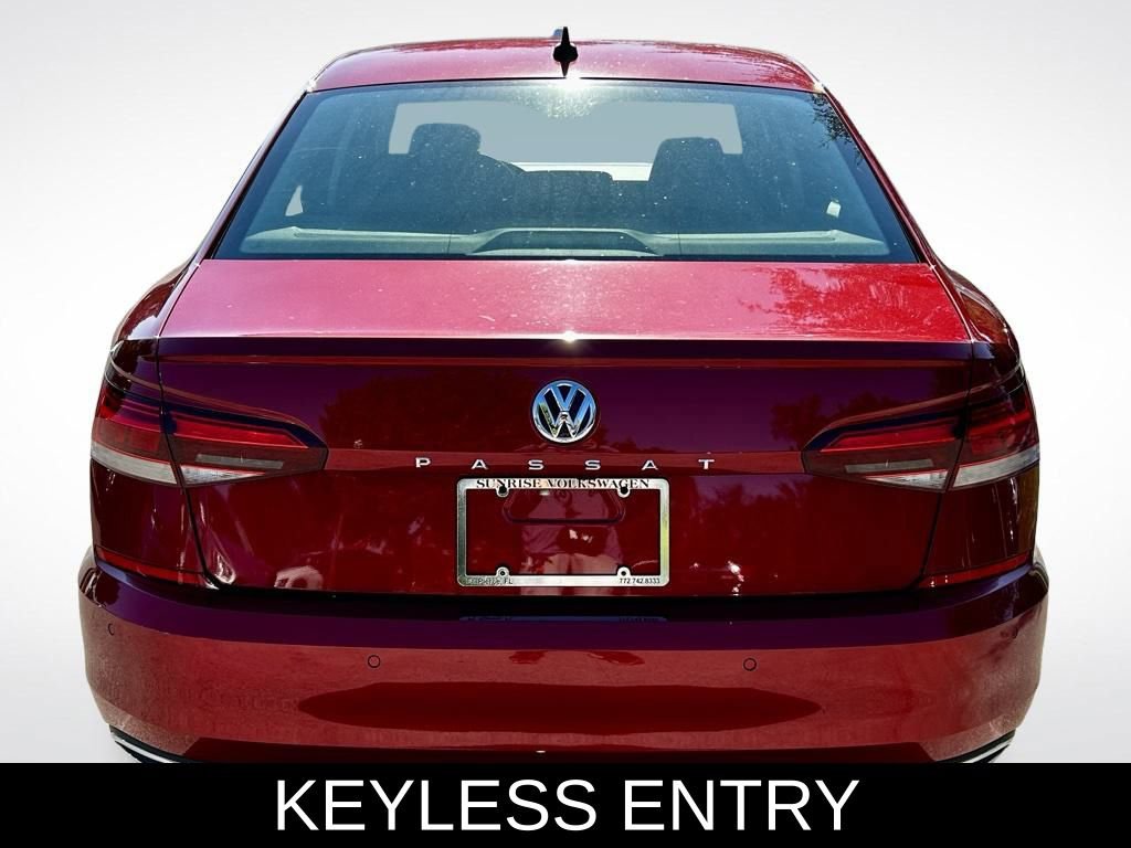 Used 2022 Volkswagen Passat 2.0T image 6