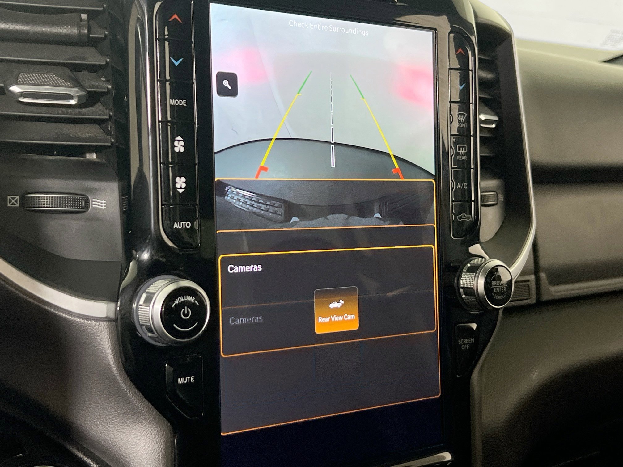 Used 2023 RAM 1500 Big Horn image 14